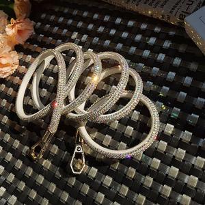 プロの新しいスパークリングブリング電話ストラップラインストーンブランヤードパーソナライズファッションスタイリッシュなブリング電話ネックブリングアクセサリー - Product Image 3