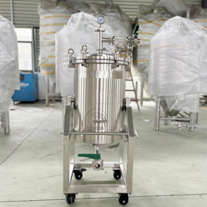 Commerciale 500L SUS304 Nitro infuso freddo sistema di preparazione del caffè freddo con giacche di raffreddamento e agitatore - Product Image 6