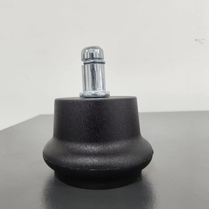 Ruedas Giratorias Fijas de Plástico Negro para Sillas de Oficina, Deslizadores de Nivelación para Muebles con Placa de Montaje - Product Image 1