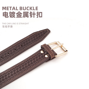 स्टाइलिश पालतू पहचान और सुरक्षा के लिए टिकाऊ धातु बकल और डी-रिंग के साथ प्रीमियम उभरा हुआ चमड़े का कुत्ता कॉलर - Product Image 5