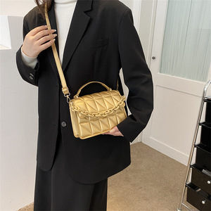 2026 New Retro Minimalist Small <b>Square</b> Bag Women Lattice Chain Handbag Versatile Shoulder Crossbody Daily Fashion Purse - Product Image 4