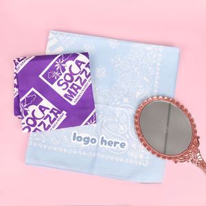 Bandana multifonctionnel en coton à motif de personnage d'anime, bandeau carré personnalisé imprimé à chaud et foulard carré coloré - Product Image 1