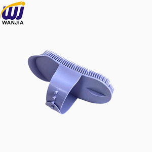 Wan Jia Nieuwe Paardenverzorgingsborstel Plastic Zachte Massageborstel Voor Badwassen Stabiele Verzorgingstool - Product Image 3