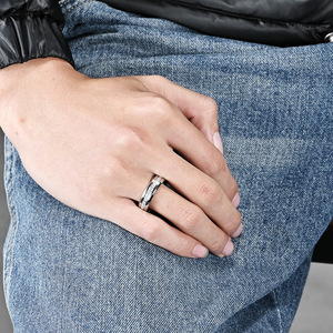 Fashionable, unique, and luxurious unisex <b>titanium</b> steel <b>ring</b> with a single row of diamonds for men and women, suitable for wedd - Product Image 3