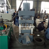 Machine hydraulique à briqueter les miettes verticales CNC à quatre colonnes Machine de moulage des métaux
