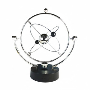 Pendolo <span class=keywords><strong>di</strong></span> <span class=keywords><strong>Newton</strong></span> in Metallo con <span class=keywords><strong>Sfere</strong></span> d'Acciaio, Decorazione Magnetica per Casa e Ufficio, Giocattolo da Scrivania - Product Image 1