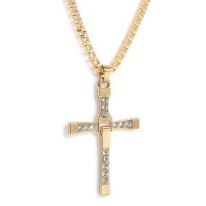 Collana con Ciondolo a Croce in Cristallo di Dominic Toretto da <span class=keywords><strong>Fast</strong></span> <span class=keywords><strong>and</strong></span> <span class=keywords><strong>the</strong></span> <span class=keywords><strong>Furious</strong></span>, Gioiello Regalo per Uomo - Product Image 5