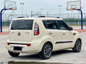 Voiture d'occasion abordable à bas <span class=keywords><strong>prix</strong></span>, <span class=keywords><strong>Kia</strong></span> <span class=keywords><strong>Soul</strong></span> <span class=keywords><strong>2011</strong></span>, 1.6L, transmission automatique avec toit ouvrant électrique, voiture familiale exportée de Chine - Product Image 6