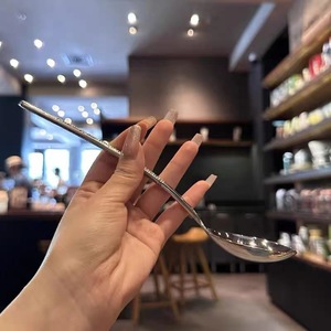 Japanese Style Embossed Hammered Stainless Steel Dinner Spoon Long Handle Western Tableware For Main Course Party Use - Product Image 4