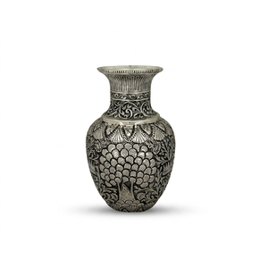 Jarrón de Flores con Tallado Fino de Árbol - Product Image 1