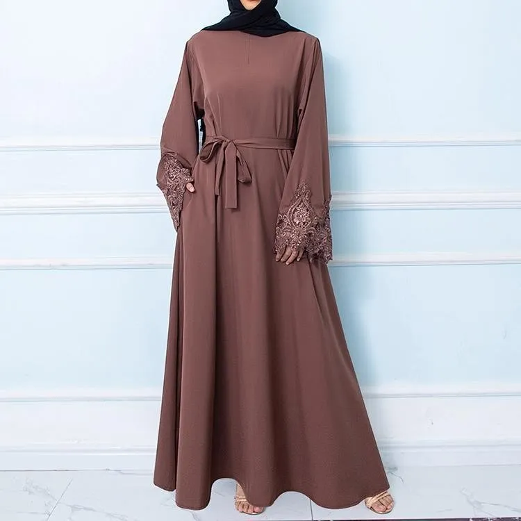 2024 nouveau moderne dubaï dentelle manchette Nida Abaya avant fermeture éclair couleur unie à manches longues modeste robe musulmane