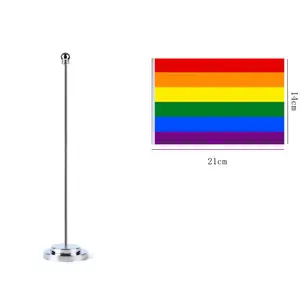 Taplak meja pelangi pride gay kecil berbeda