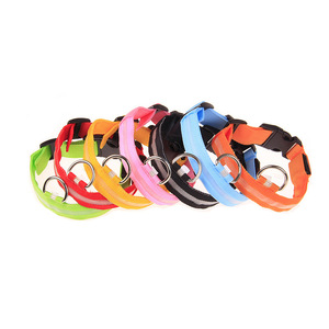 Batterie rechargeable alimentée par led clignotant lueur sombre portable soirée chat chien sans lacet collier confortable collier pour animaux de compagnie ceinture de cou - Product Image 2