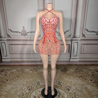 Robe de cocktail élégante A12373 à col halter avec strass, perles et embellissements en cristal pour les soirées en boîte de nuit