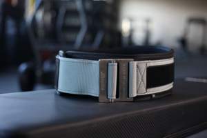 Accesorios <span class=keywords><strong>de</strong></span> levantamiento <span class=keywords><strong>de</strong></span> pesas Cinturón <span class=keywords><strong>de</strong></span> levantamiento <span class=keywords><strong>de</strong></span> pesas para Deadlifting Fácil <span class=keywords><strong>de</strong></span> bloquear - Product Image 4