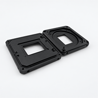 Pièces d'adaptation OEM personnalisées en aluminium anodisé noir usiné CNC pour cadre de fixation de lentille carrée