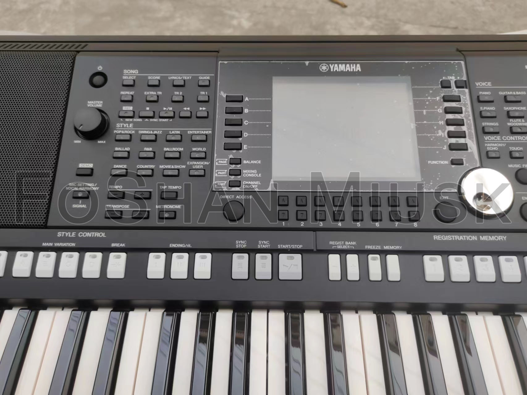 Yamaha PSR S950 Digital Keyboard - 61-Key Arranger Workstation