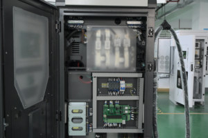 Chargeur de véhicule électrique CCS2 GB/T universel 120 kW, étanche IP55, extérieur, protocole OCPP, contrôle par carte RFID, montage au sol, avec câble de 5 m - Product Image 4