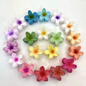 بيع بالجملة زهرة Plumeria ملحق الأكثر مبيعًا مخلب جانبي بلاستيكي كعكة رأس خلفية مشبك قرش للعطلات - Product Image 1