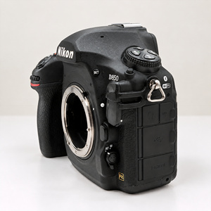 Cámara <span class=keywords><strong>Nikon</strong></span> <span class=keywords><strong>D850</strong></span> SLR Digital de 45.75 Megapíxeles con Sensor CMOS de Fotograma Completo, 95% <span class=keywords><strong>Nueva</strong></span>, Usada - Product Image 4