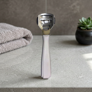 ASAP Outil de manucure et pédicure réutilisable en acier inoxydable écologique à double face avec long manche, durable, pour éliminer les callosités et les cors des ongles - Product Image 2