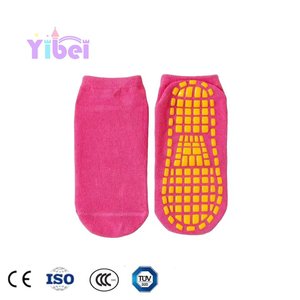 Chaussettes antidérapantes en coton Yibei pour enfants, chaussettes antidérapantes pour <span class=keywords><strong>trampoline</strong></span> pour 3 à 5 enfants dans les parcs de trampolines - Product Image 4