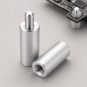 Entretoises en aluminium sur mesure OEM, fabriquées selon des dessins, usinées CNC, pour l'assemblage d'électronique PCB et les composants de quincaillerie - Product Image 2
