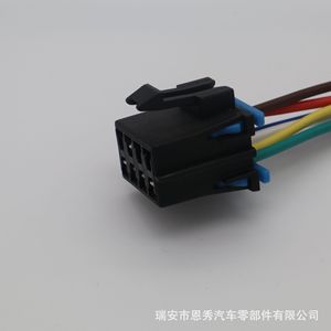 Conector Automotriz Serie 2.8, 4 Posiciones, Plástico Negro 12064998 para Cableado de Automóviles - Product Image 4