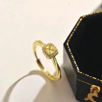 Bagues de luxe 2024 en or 18 carats avec diamant moissanite, charmantes pour les fiançailles et les mariages