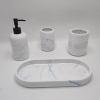 Fabricant de produits de salle de bain en céramique écologiques et personnalisés Ensemble d'accessoires de salle de bain en porcelaine marbrée moderne pour la maison, l'hôtel et les toilettes