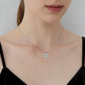 Collar con Colgante de Moissanita Redonda de 1, 2 o 3 Quilates, Chapado en Oro, Plata de Ley 925, VVS, con Certificado GRA - Product Image 5