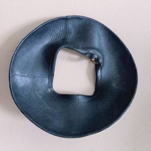 10 pouces 3.00-4 3.50-4 roue de wagon pneumatique en caoutchouc chariot pneu chambre à air pliée pour sac camion - Product Image 3