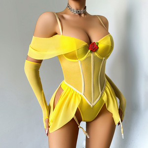 Ensemble de lingerie sexy pour femme, corset à armatures en satin et résille transparente, motif rose rouge, avec porte-jarretelles, pour cosplay de princesse jaune - Product Image 4