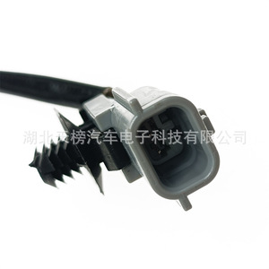 เซ็นเซอร์วัดอุณหภูมิไอเสียรถยนต์ 226400467R แบบ 2 ขา 12V ดีเซล แบบเชื่อมต่อเร็ว เซ็นเซอร์ EGT สำหรับรถยนต์ - Product Image 1