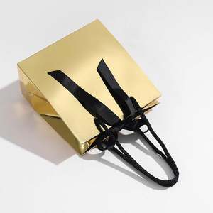 KM <b>Personization</b> Logo <b>Gift</b> <b>Bags</b> Handbags High Quality Souvenirs Wedding <b>Gift</b> Paper <b>Bags</b> for Cosmetic Packaging Clothing - Product Image 2