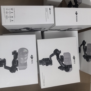 Stabilisateur de cardan <span class=keywords><strong>RS</strong></span> 5 Combo original avec module de suivi intelligent <span class=keywords><strong>RS</strong></span> amélioré pour maintenir le sujet précisément positionné - Product Image 1
