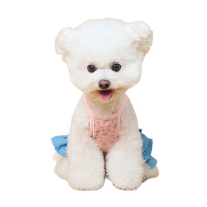 Robe florale respirante anti-chute exclusive transfrontalière pour animaux de compagnie, style coréen, vêtements pour petits chiens avec jupe en jean. - Product Image 4