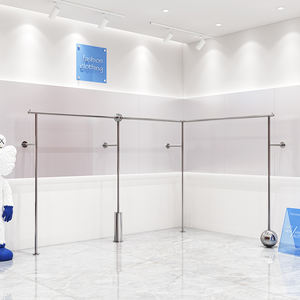 <span class=keywords><strong>Negozio</strong></span> di <span class=keywords><strong>abbigliamento</strong></span> <span class=keywords><strong>donna</strong></span> Boutique display montaggio a parete Rack curvo in acciaio inox vestiti Stand in argento portabotteria per parete - Product Image 3