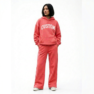 Ensemble survêtement molletonné en coton épais 400 g/m² pour femme, avec logo personnalisé, brodé, sweat à capuche intégral et pantalon - Product Image 1