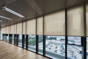 Parasole tapparelle schermo in tessuto solare avvolgibile tapparelle solari in tessuto a batteria - Product Image 2