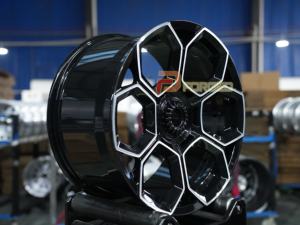 MonoblockFausse roue à verrouillage central Roues forgées pour <span class=keywords><strong>Lamborghini</strong></span> Revuelto Roues d'origine <span class=keywords><strong>Huracan</strong></span> Performante Aventador Urus - Product Image 2