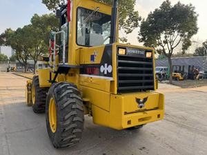 Cargadora de ruedas Komatsu WA100 usada, original de Japón, de segunda mano, pequeña, para construcción y agricultura. - Product Image 4