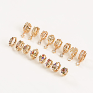 Pendientes de Aro Decorativos de Lujo para Mujer, Chapados en Oro de 18K, Resistentes al Agua, para Fiestas, Brincos Femininos De Flores - Product Image 4