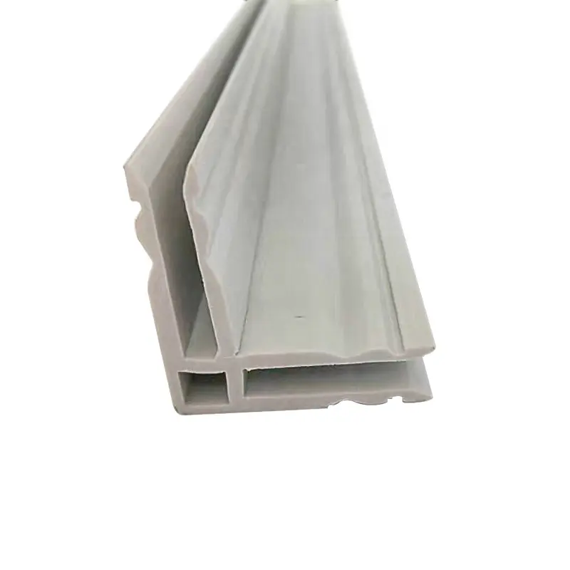 Profil lantai PVC bahan furnitur profil UPVC langit-langit melar untuk jendela dan pintu dinding profil ekstrusi plastik
