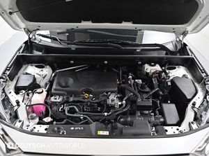 Toyota RAV4 Hybride Modèle 2012 AWD SUV Très bon état Forte durabilité Conduite fluide Idéal pour les longs trajets - Product Image 2