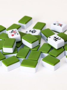 Mahjong chinois bleu vif et lumineux, jeu familial, voyage, loisirs, tuiles en acrylique lisses et polies, mahjong compact et portable - Product Image 5
