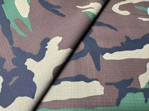 도매 35% 면 65% 폴리에스터 Ripstop 위장 인쇄 직물 직물 짠 기술 유니폼 재킷과 모자 - Product Image 3