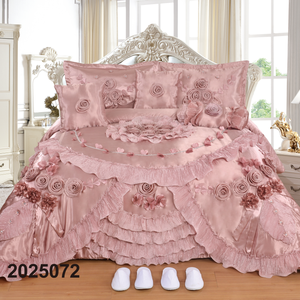 Ensemble de chambre à coucher luxueux en satin de haute qualité pour mariage. Couette de mariage, drap de lit, très vendus en France, au Canada et en Floride, États-Unis. - Product Image 1