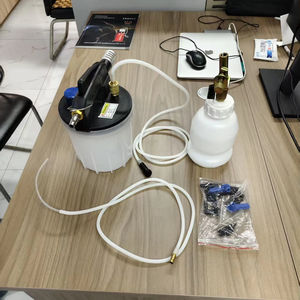 Kit <span class=keywords><strong>de</strong></span> débrayage <span class=keywords><strong>de</strong></span> <span class=keywords><strong>frein</strong></span> manuel Kit d'outils <span class=keywords><strong>de</strong></span> réservoir <span class=keywords><strong>de</strong></span> remplissage <span class=keywords><strong>de</strong></span> pompe à huile manuelle Kit <span class=keywords><strong>de</strong></span> <span class=keywords><strong>remplacement</strong></span> <span class=keywords><strong>de</strong></span> <span class=keywords><strong>liquide</strong></span> <span class=keywords><strong>de</strong></span> <span class=keywords><strong>frein</strong></span> manuel - Product Image 1