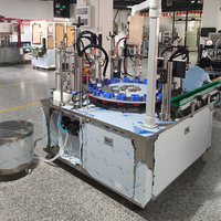 Sistema de Llenado de Botellas de Perfume Eficiente para Fábrica, Operado por PLC, con Pantalla Táctil, Máquina de Llenado y Tapado de Perfume
